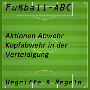 Kopfabwehr im Fußballspiel