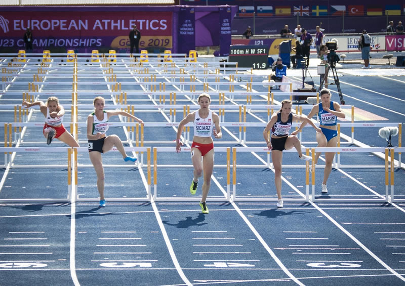 H&uuml;rdenlauf in der Leichtathletik