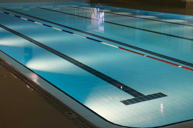 Schwimmstadion für das Beckenschwimmen